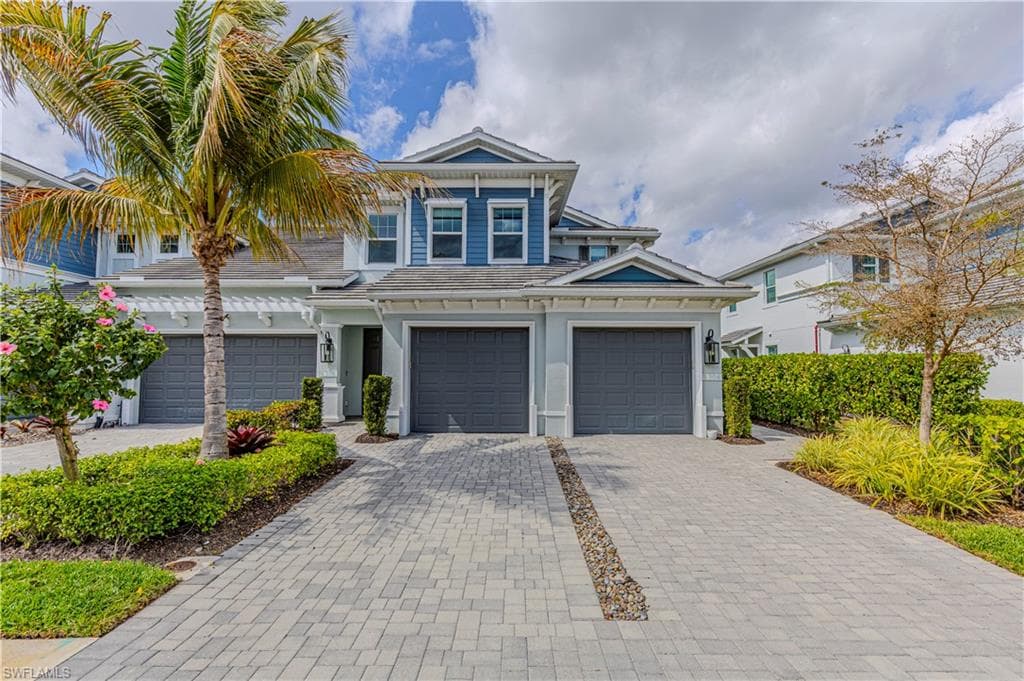 2561 Seychelles DR 304-2