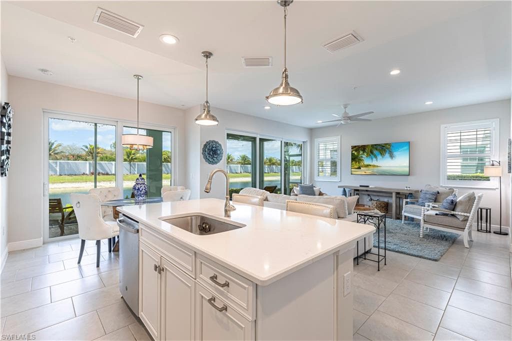 2561 Seychelles DR 304-13