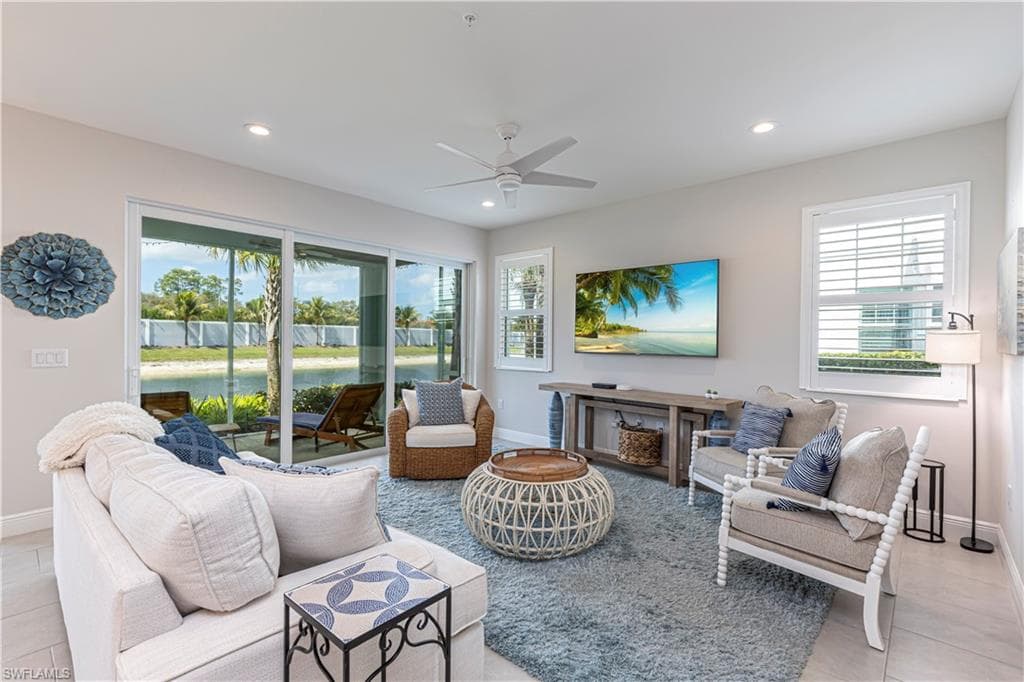 2561 Seychelles DR 304-9