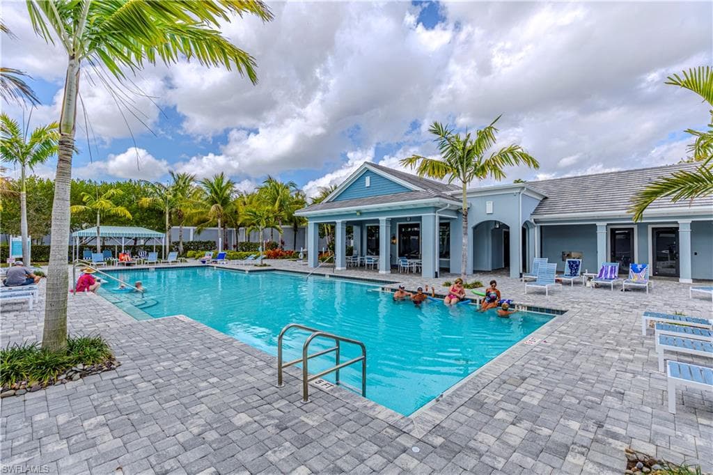 2561 Seychelles DR 304-34