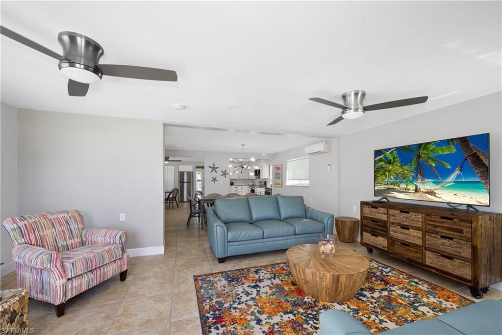 5440 Palmetto ST-5