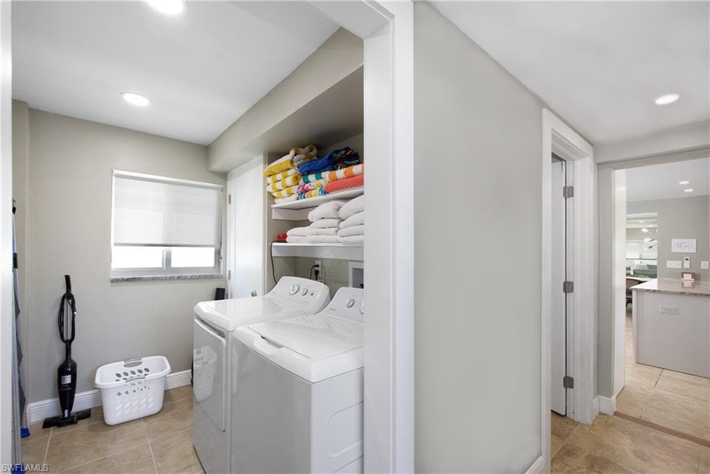 5440 Palmetto ST-30