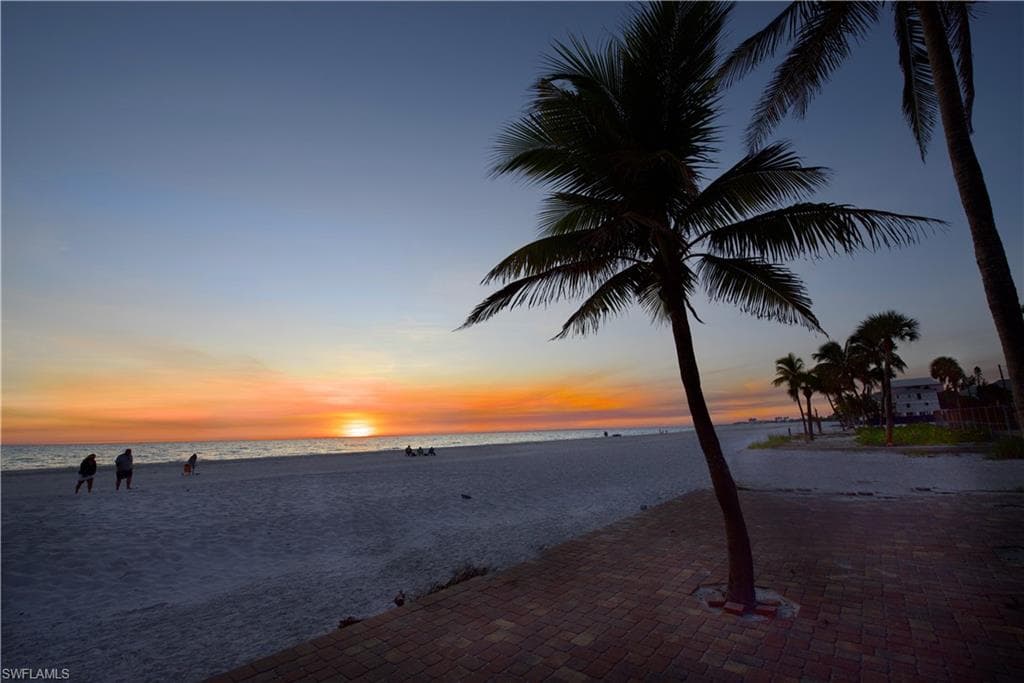 5440 Palmetto ST-35