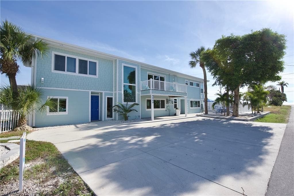 5440 Palmetto ST-31
