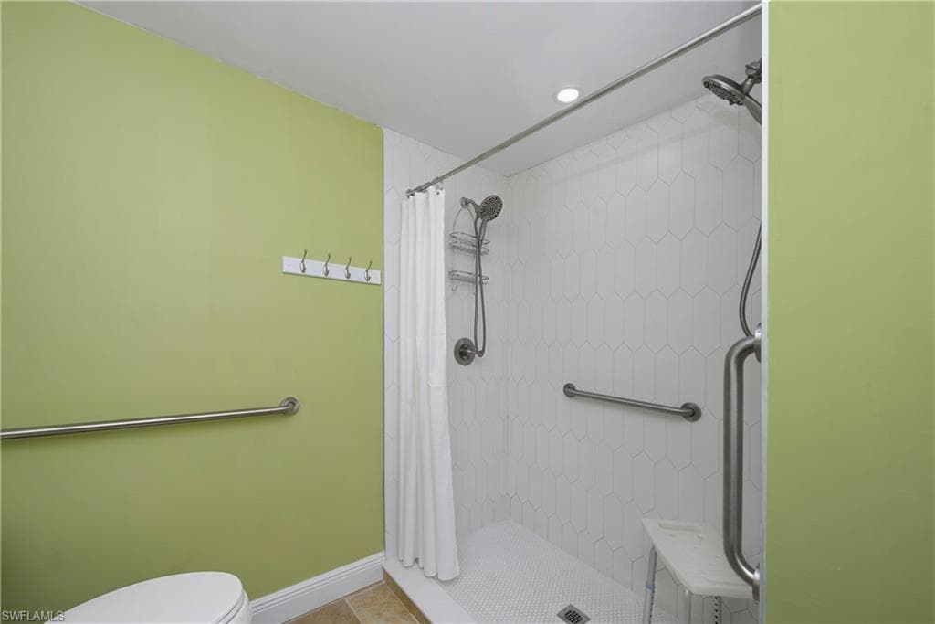 5440 Palmetto ST-29