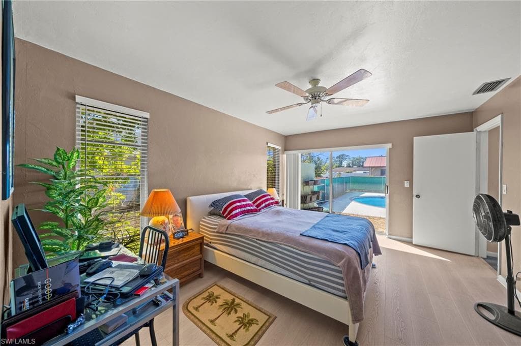 2172 Lochmoor CIR-13