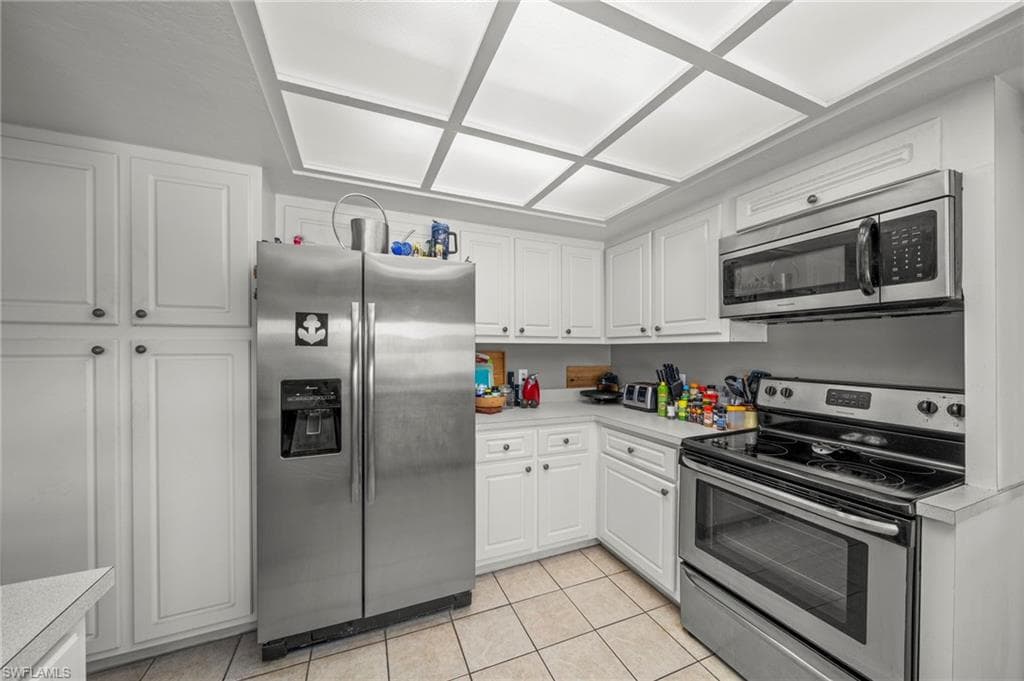 2172 Lochmoor CIR-3