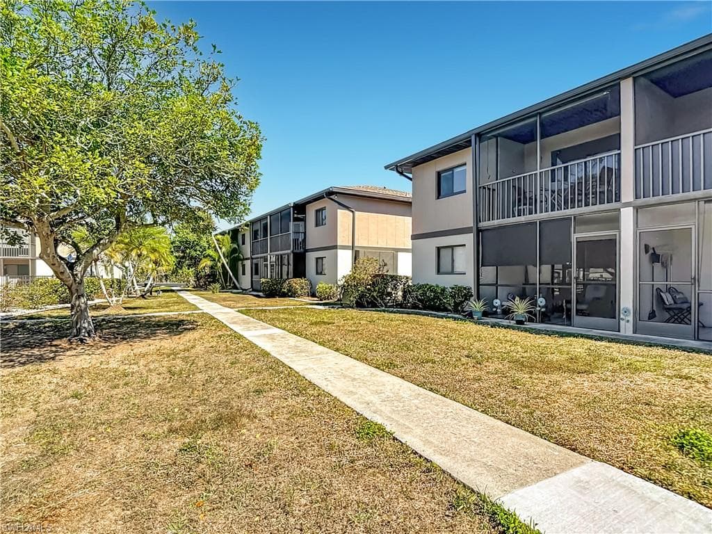 1201 Barrett RD 1204-31