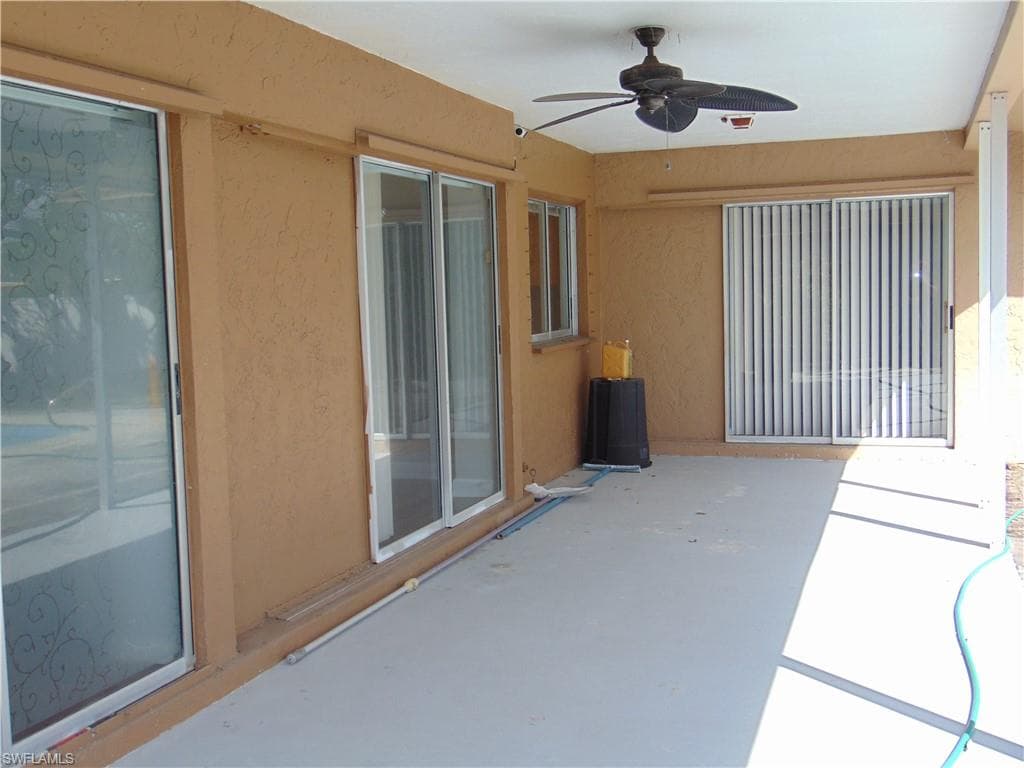 82 Johnnycake DR-27