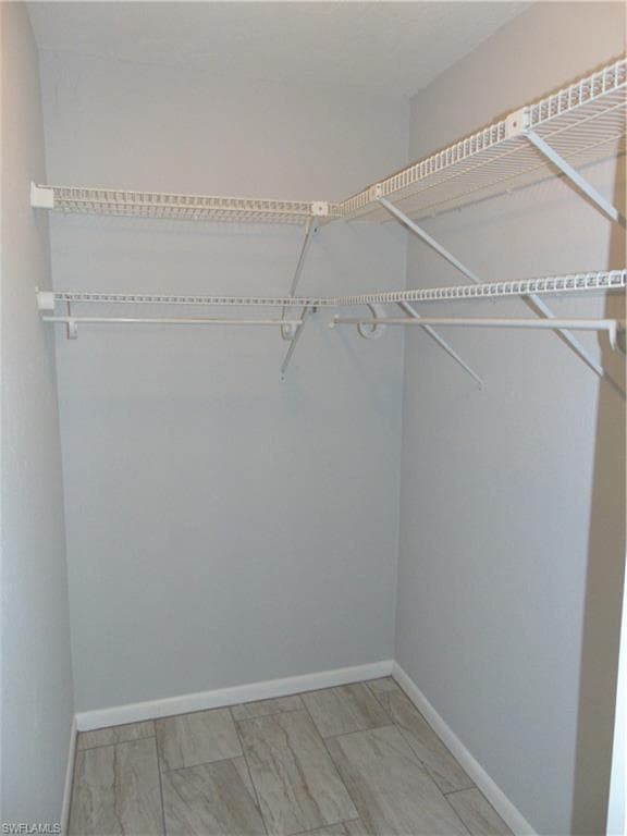82 Johnnycake DR-12