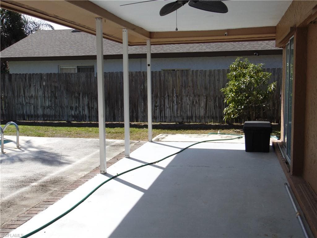 82 Johnnycake DR-26