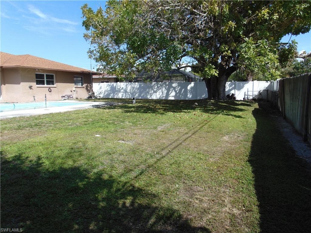 82 Johnnycake DR-34