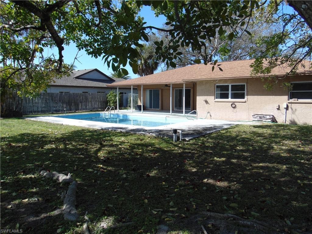 82 Johnnycake DR-35