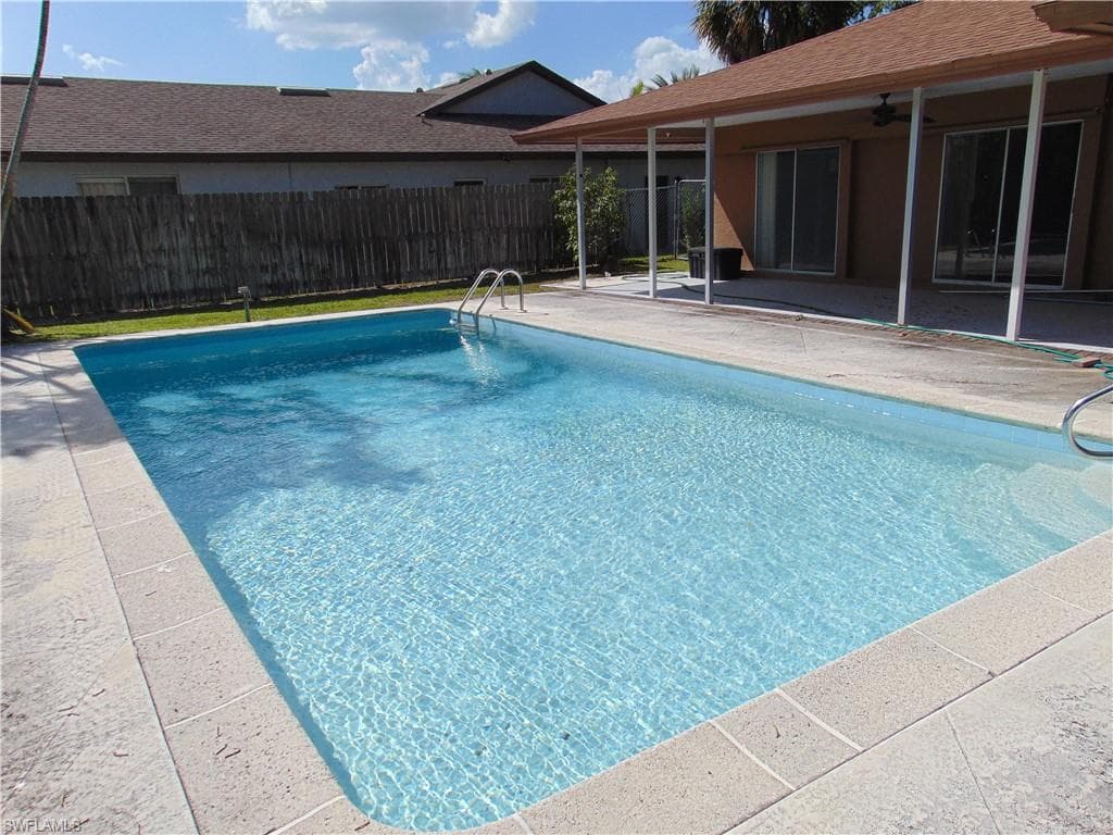 82 Johnnycake DR-29