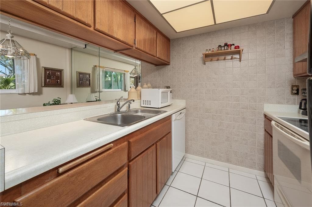 4280 Island CIR C-9