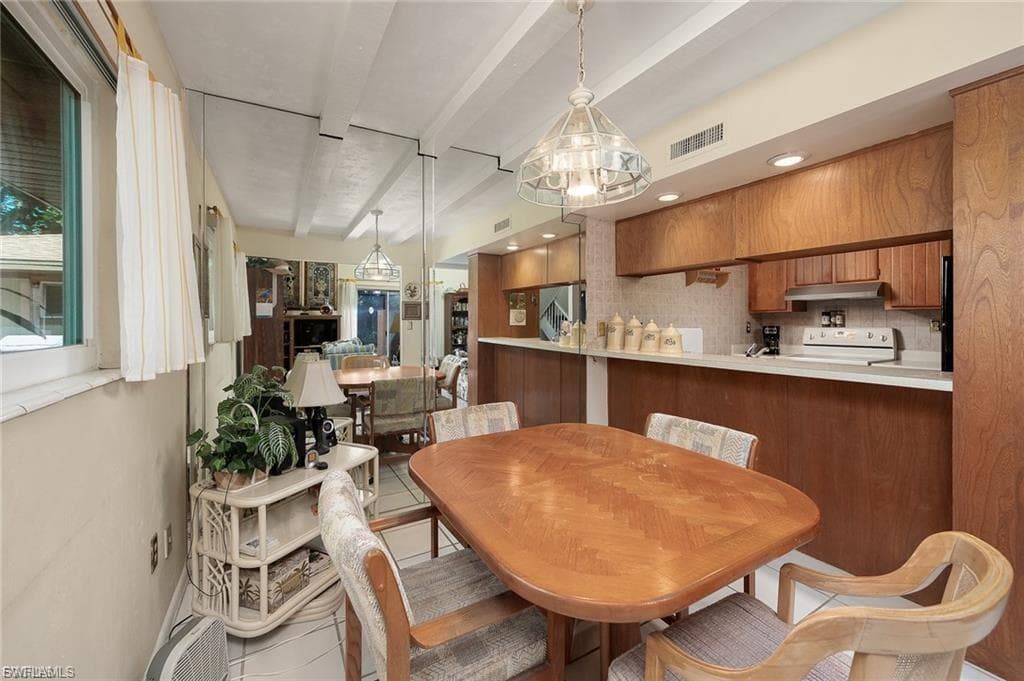 4280 Island CIR C-11