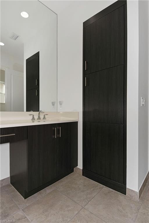 28559 Montecristo LOOP-18