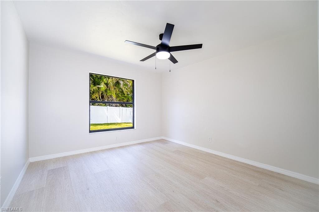 10731 Regent CIR-27