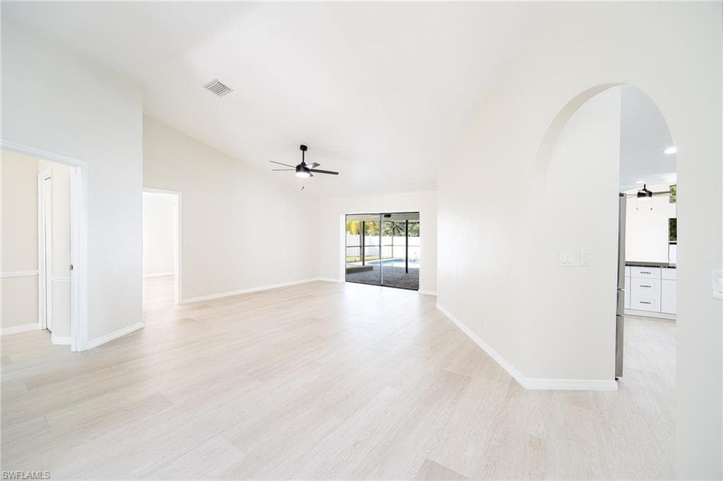 10731 Regent CIR-11