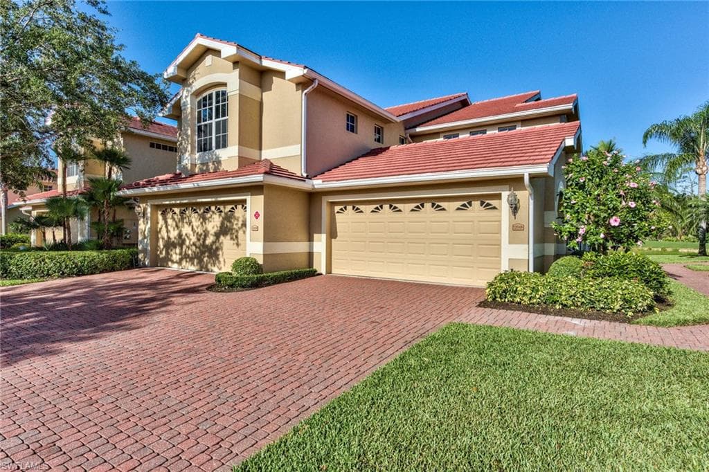 20310 Calice CT 1202-18
