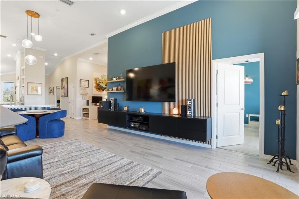 11861 Venetian Lagoon DR 203-11