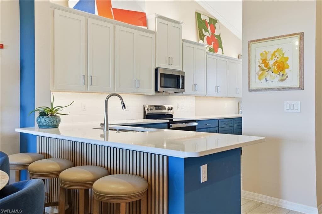 11861 Venetian Lagoon DR 203-8