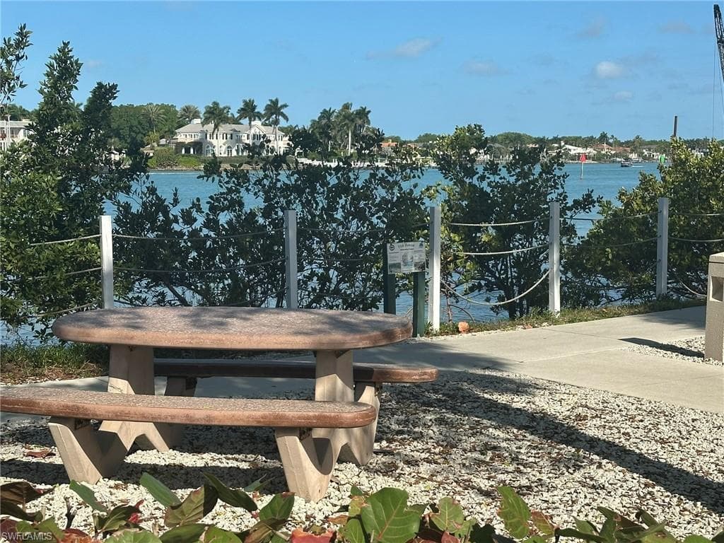 4621 Bayshore DR Q6-21