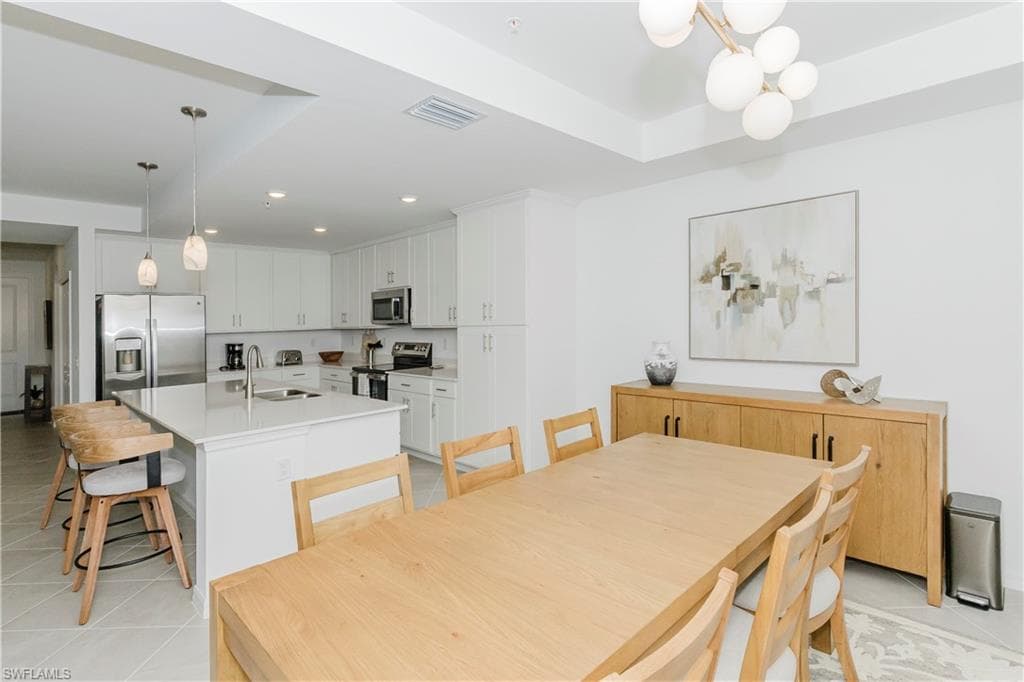 18461 COPPERHEAD CT N 436-8