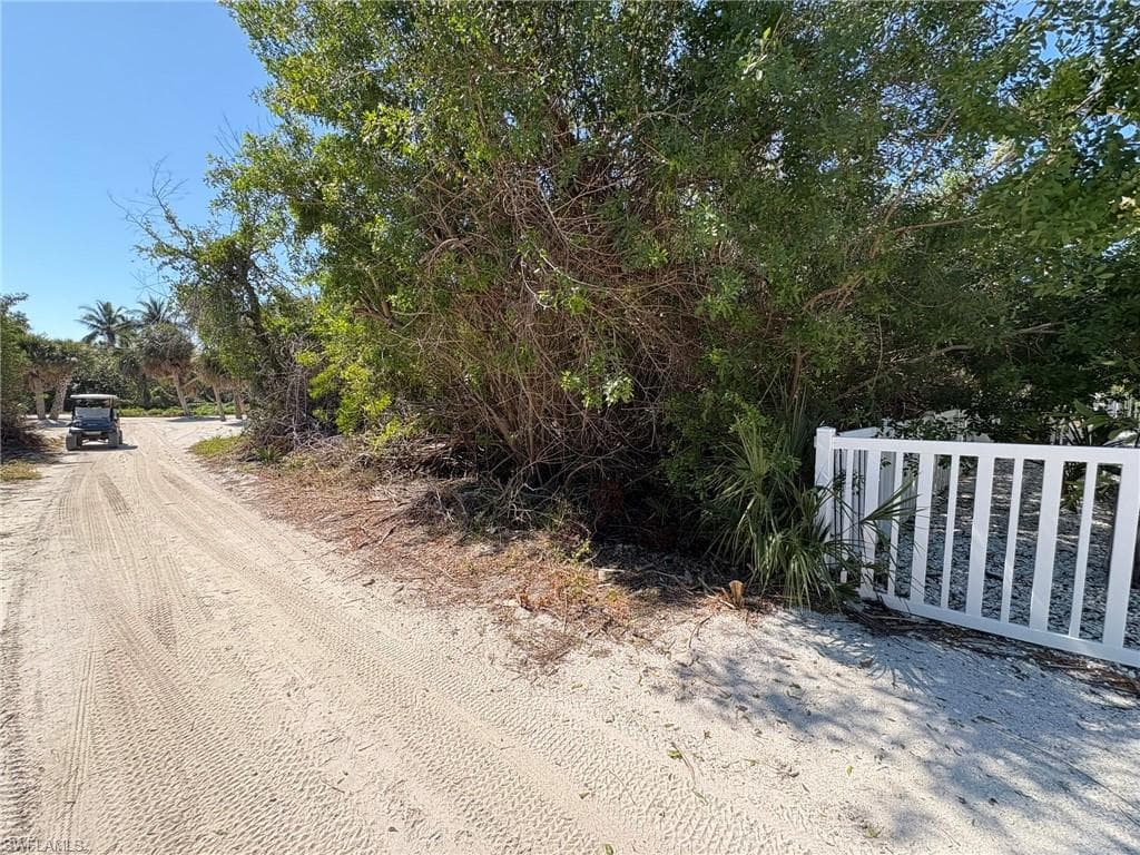 516 Longboat CIR-2