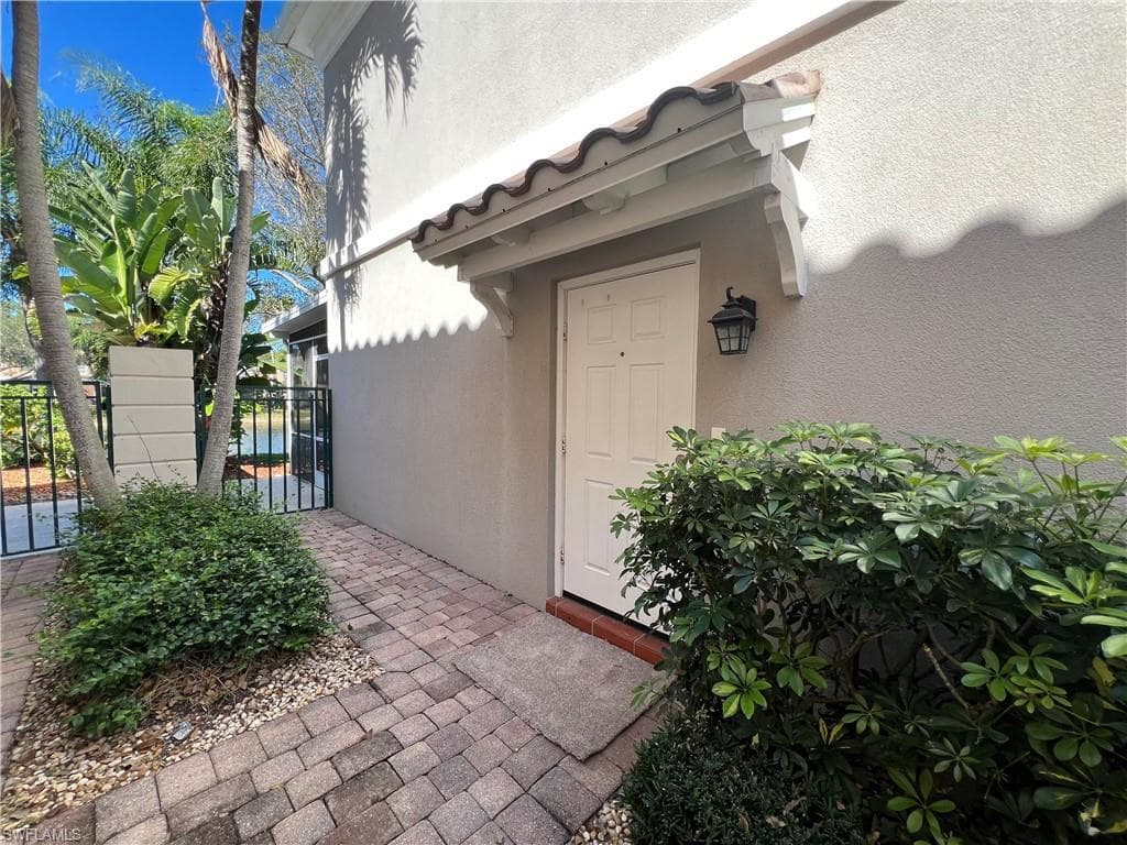 5365 Cove CIR 125-23