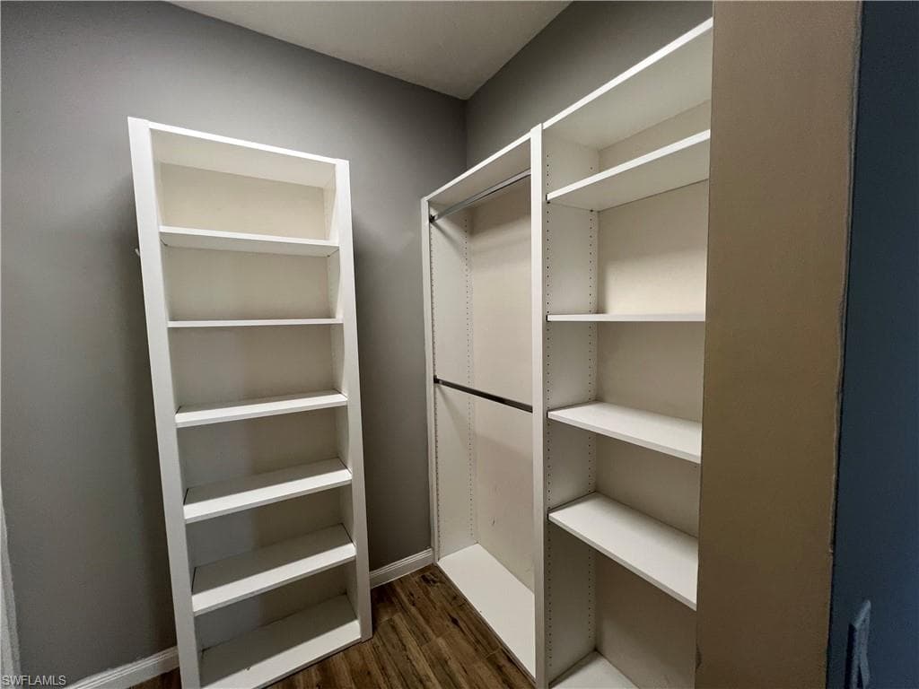 5365 Cove CIR 125-33