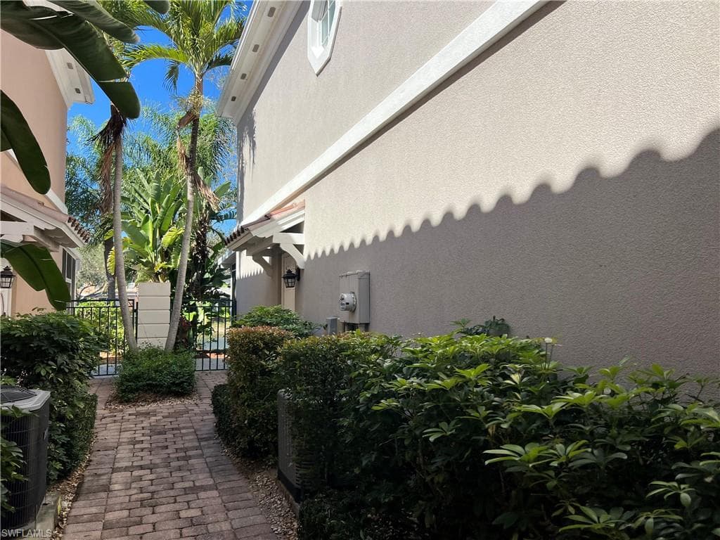 5365 Cove CIR 125-29