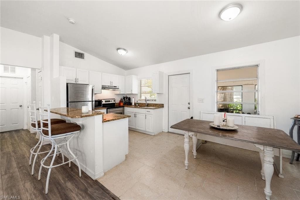 243 Lakeview DR-2