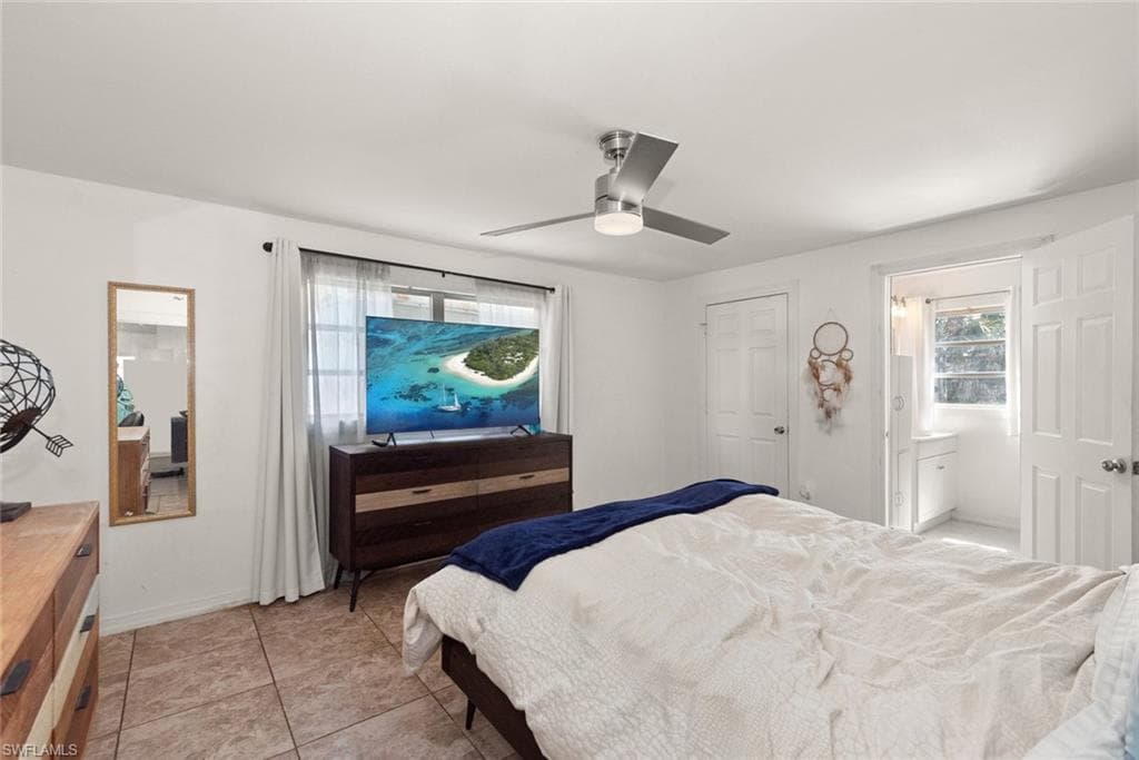 243 Lakeview DR-17