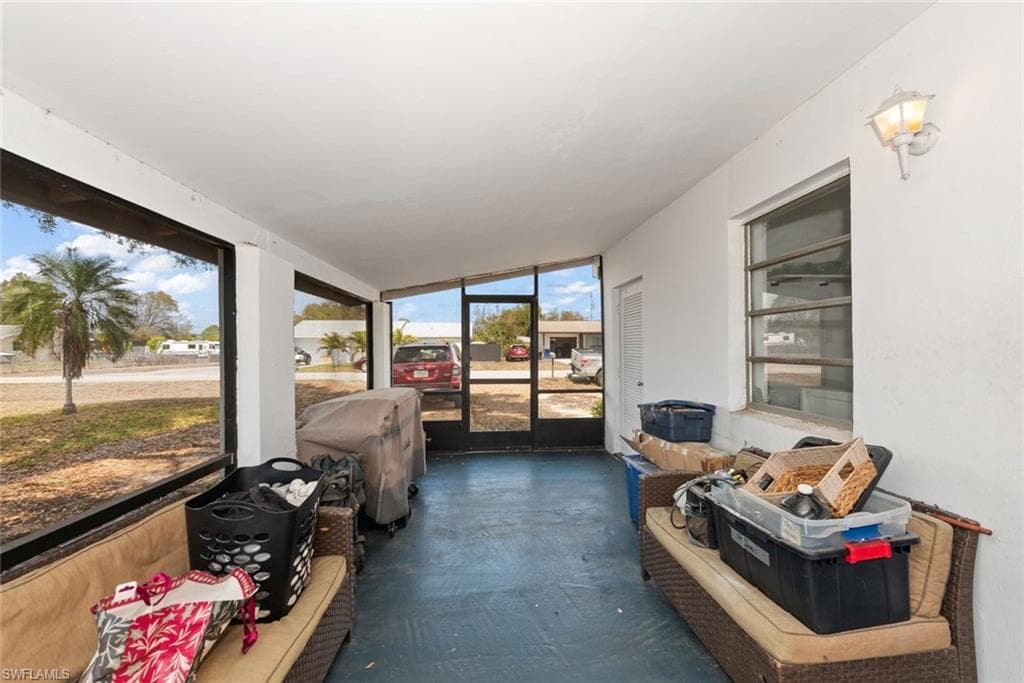 243 Lakeview DR-20