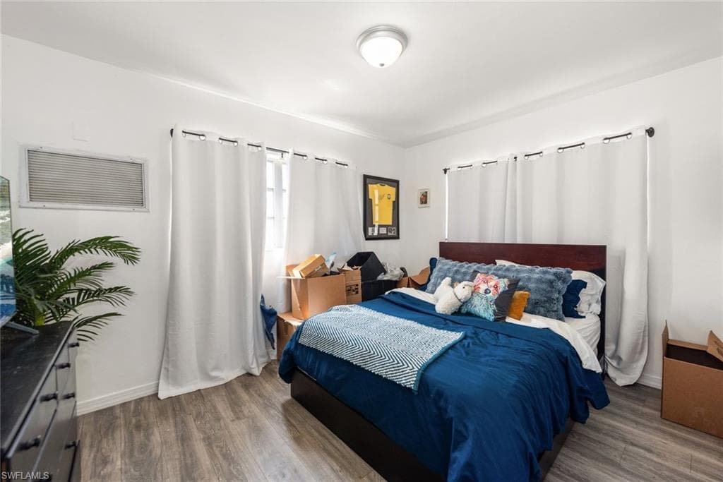 243 Lakeview DR-18