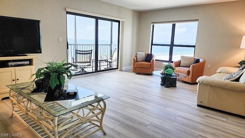 6612 Estero BLVD 1104-2