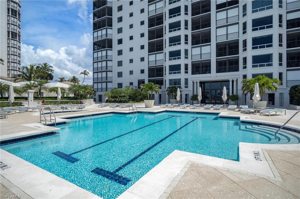 8473 Bay Colony DR 1401-46