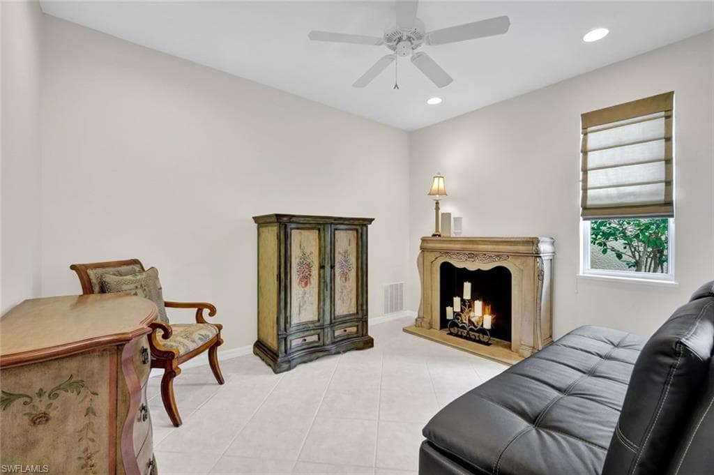 9359 Trieste DR-22