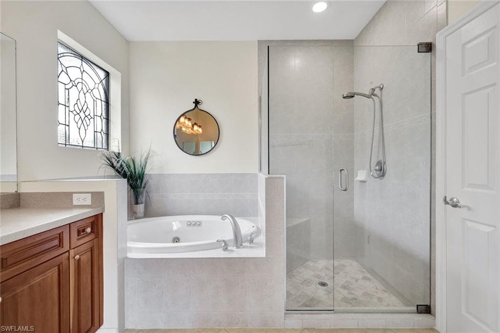 9359 Trieste DR-18