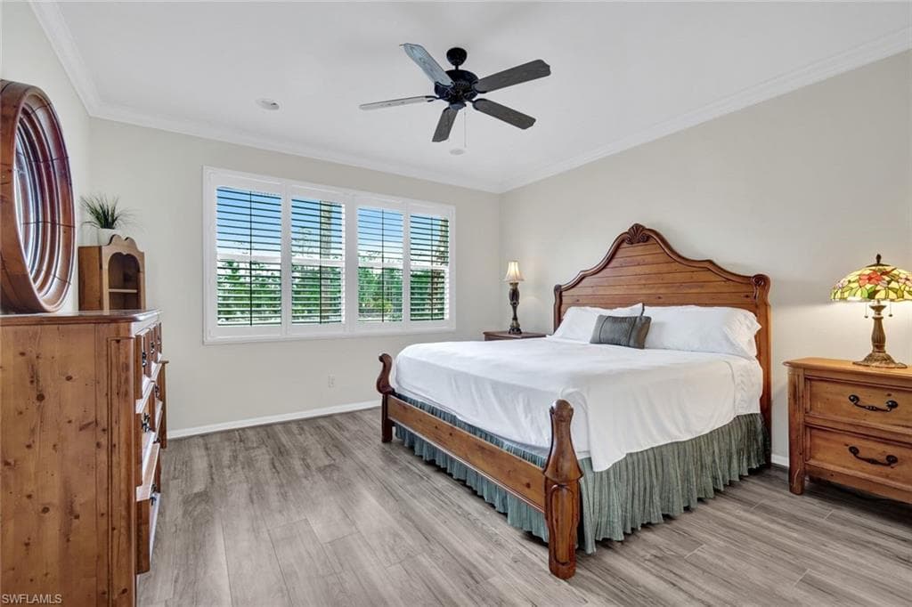 9359 Trieste DR-15
