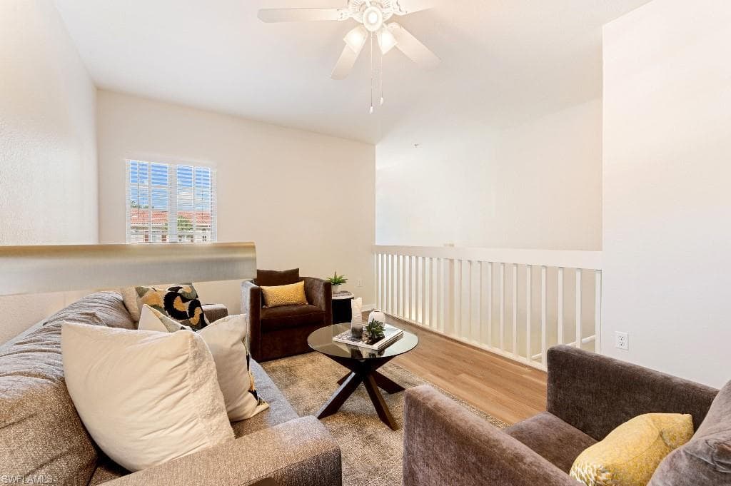 20265 Royal Villagio CT 208-11