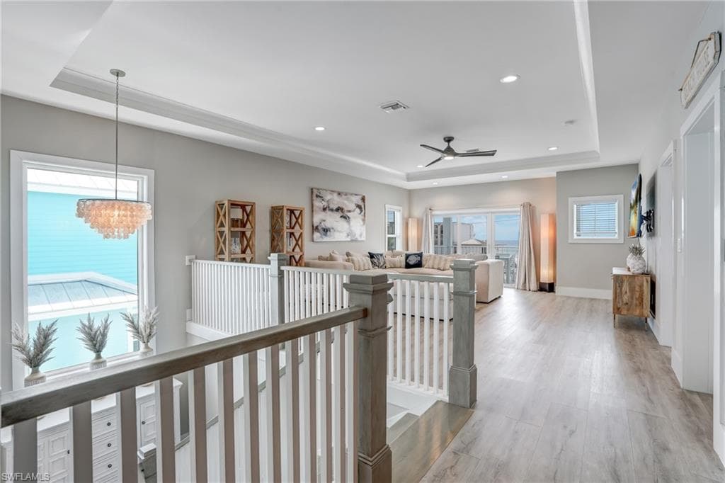 661 Estero BLVD-14