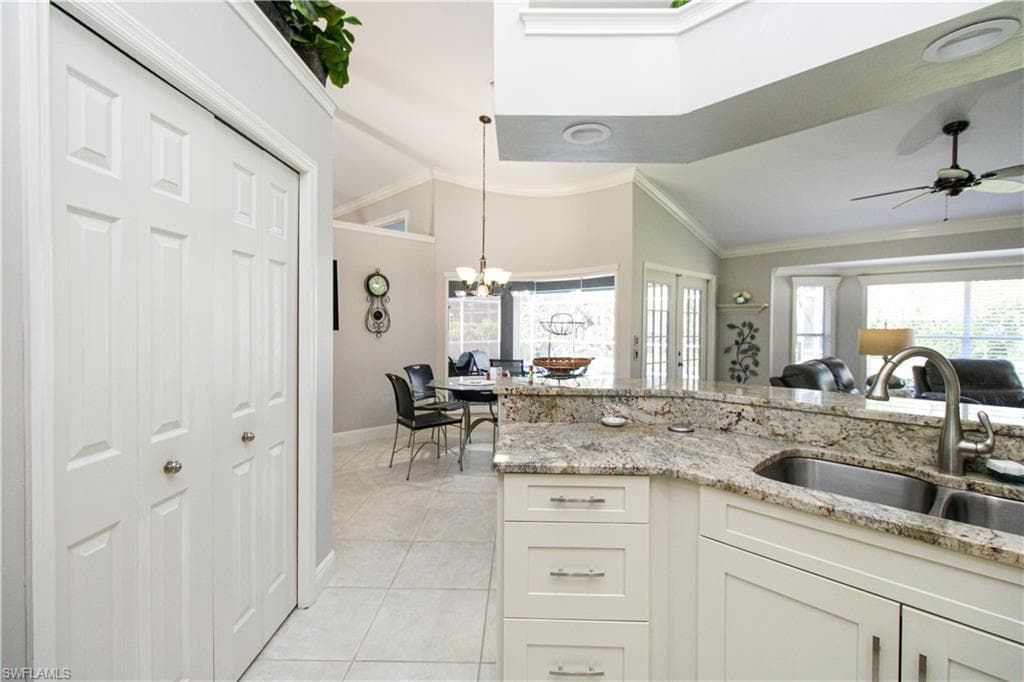 333 Wentworth CT-12