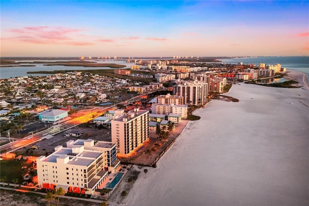 6230 Estero BLVD 201-3