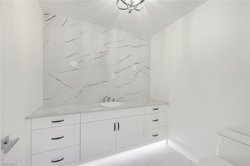 6230 Estero BLVD 201-32