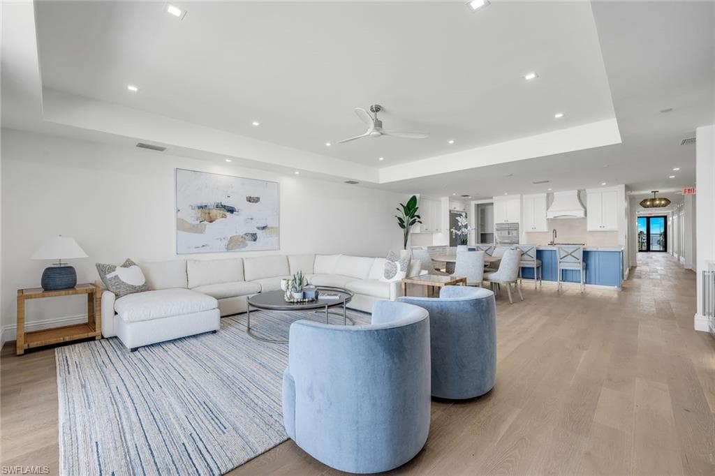 6230 Estero BLVD 201-9
