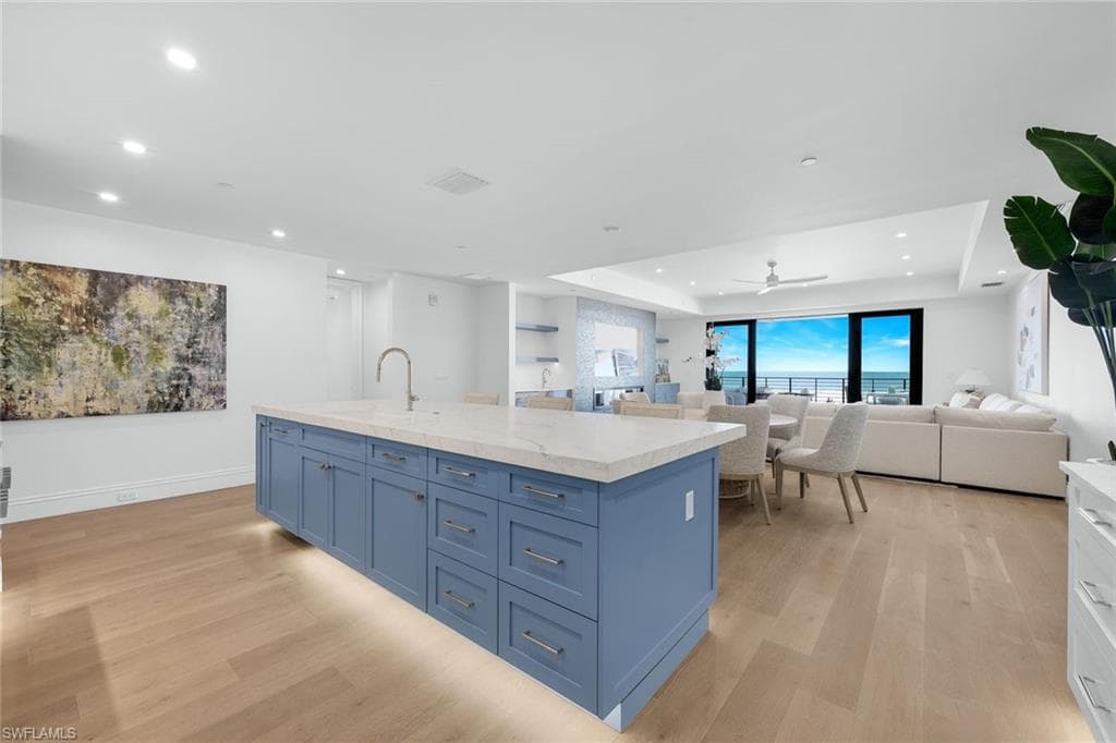 6230 Estero BLVD 201-18