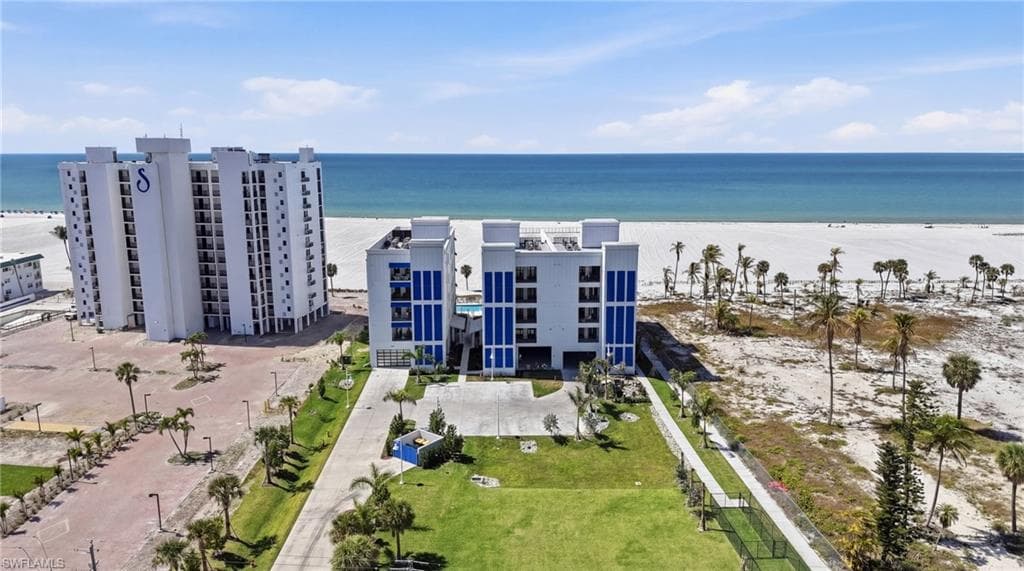 6230 Estero BLVD 101-4