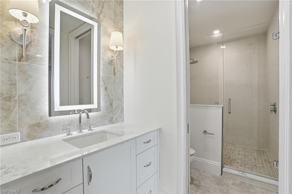 6230 Estero BLVD 102-36